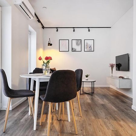 Owls Hill Apartment คอนัส ภายนอก รูปภาพ