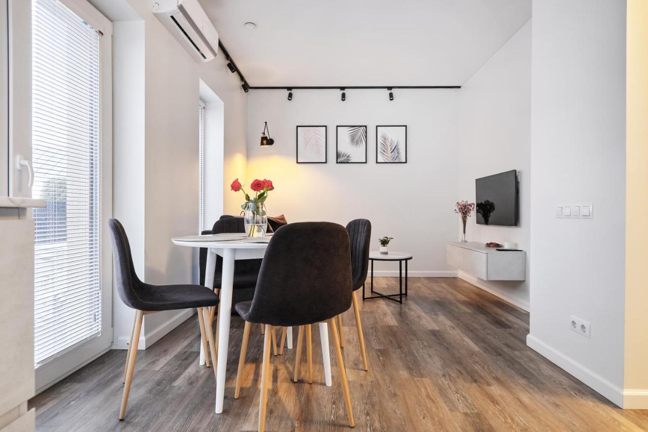 Owls Hill Apartment คอนัส ภายนอก รูปภาพ