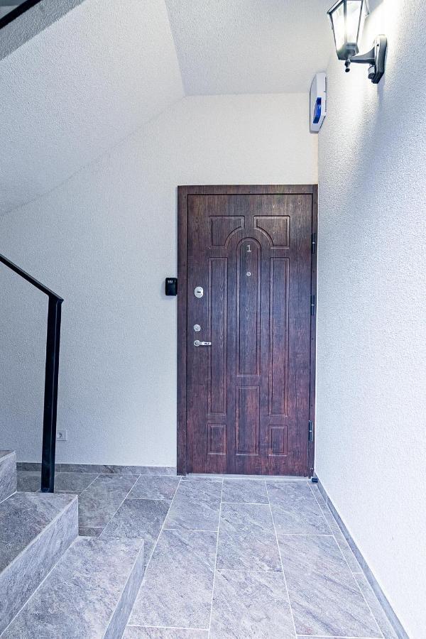 Owls Hill Apartment คอนัส ภายนอก รูปภาพ